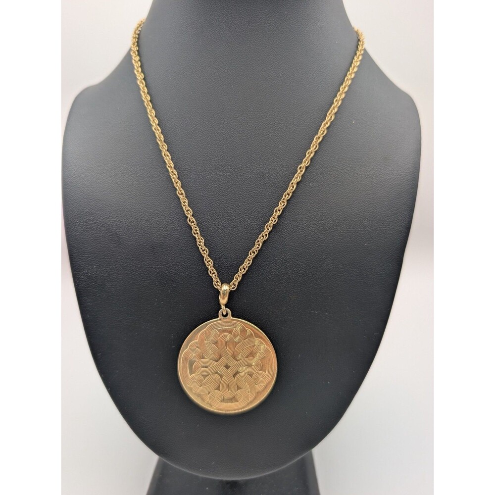Vintage Avon Gold Tone Celtic Knot Medallion Pendant Necklace Textured Rope...
